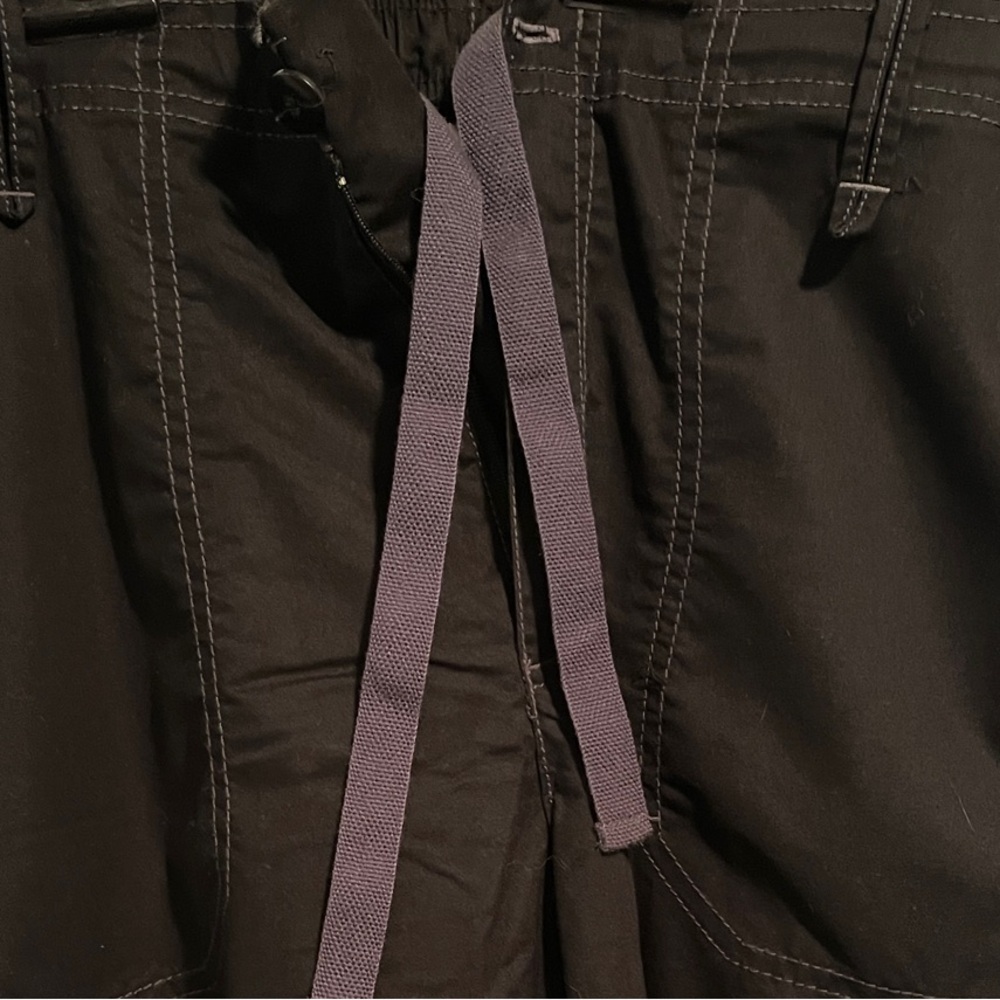 Unisex Black Cargo Scrub Pants - Picture 5 of 8
